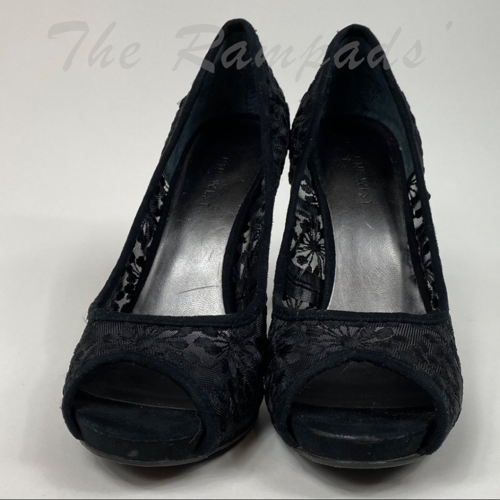 Nine West Black Floral Lace Heels Size 8 - Picture 6 of 8